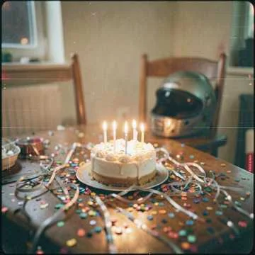 Был обычный день в Кирове, на Мопра, 50,