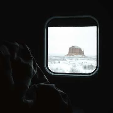 Марина, помнишь, с семи лет идём мы в ряд,