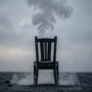 Счастье в огне выгорает дотла,