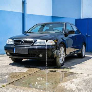 Дядь Эрдня с утра на ногах уже