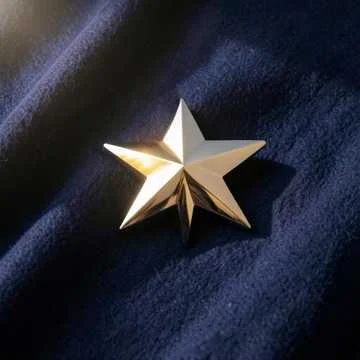 Сегодня взгляд твой стал сильней,