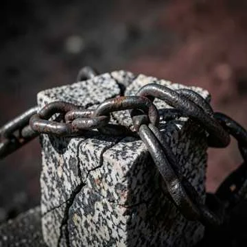 Песня о братстве военном, о помощи друг другу,о том что нет национальности и…