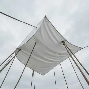 Ты вошла, как тёплый воздух,