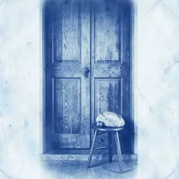 Я и кум едим за дверью для дома,