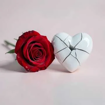 Помню как тебя я встретил, из всей ленты лучшую заметил. И не знал я тогда что…